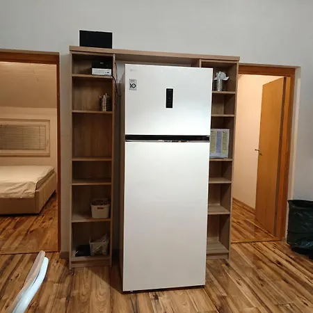 Apartment Cvetko Grebastica